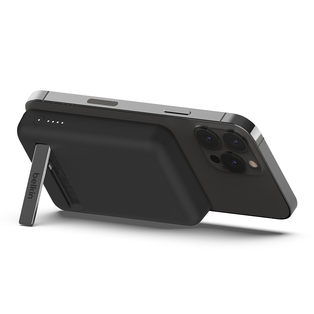 Belkin BoostCharge Magnetic Wireless Power Bank 5k + Stand - Black