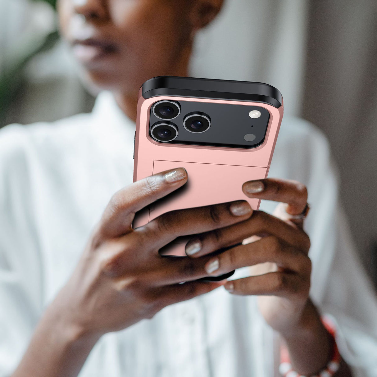 Spigen Card Holder Case iPhone 17